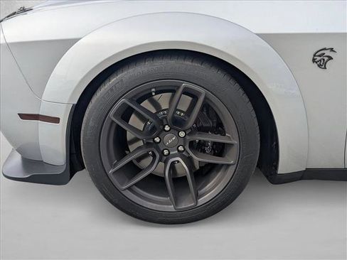 Used 2019 Dodge Challenger SRT Hellcat Redeye image 25