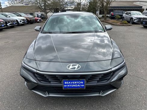 New 2026 Hyundai Elantra Blue image 9