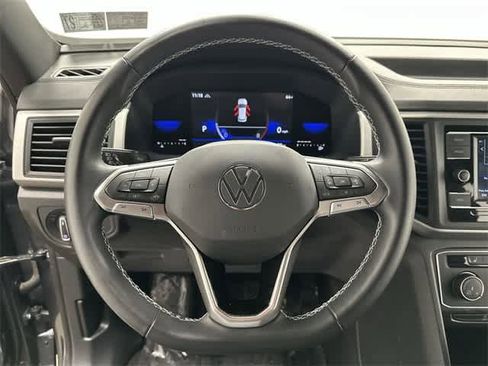 Certified 2023 Volkswagen Atlas Cross Sport SE image 7
