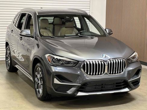 Used 2021 BMW X1 sDrive28i w/ Convenience Package FWD image 3