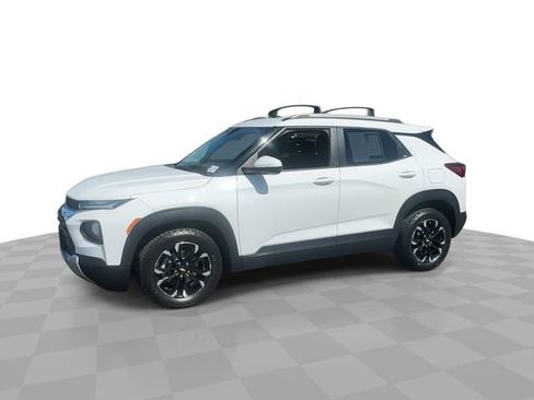 Used 2022 Chevrolet TrailBlazer LT w/ Convenience Package image 4