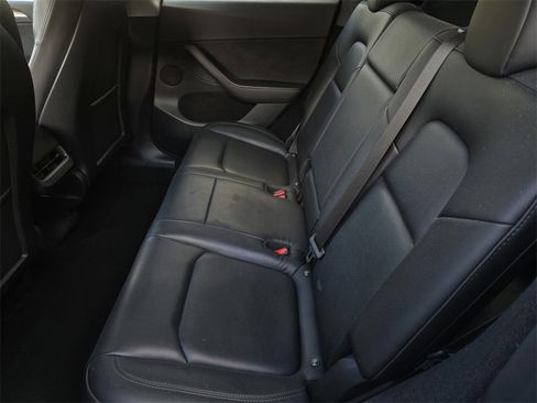 Used 2023 Tesla Model Y Long Range image 11