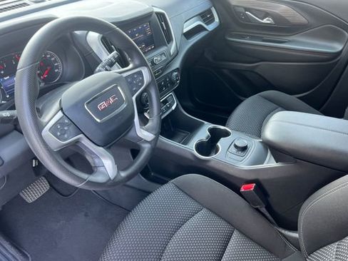 Used 2023 GMC Terrain SLE w/ Elevation Edition image 10