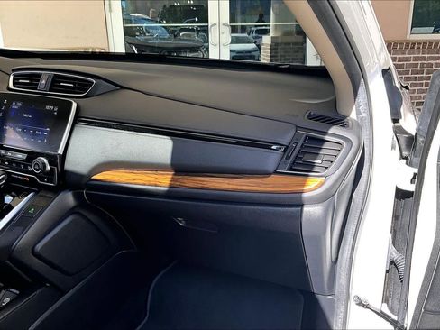 Certified 2018 Honda CR-V Touring image 19
