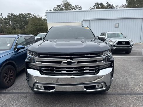 Used 2021 Chevrolet Silverado 1500 LTZ w/ LTZ Premium Package image 2