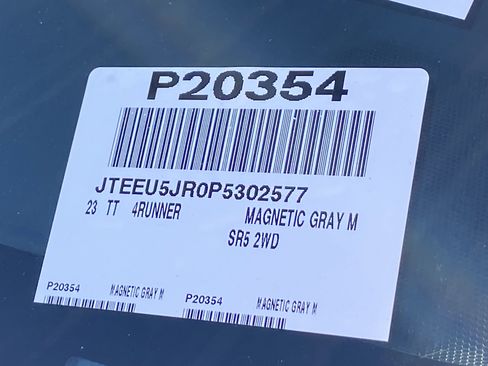 Used 2023 Toyota 4Runner SR5 image 30