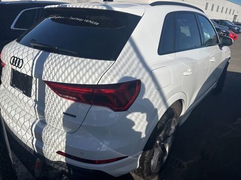 Certified 2025 Audi Q3 2.0T Premium w/ Convenience Package image 12