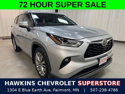 Used 2024 Toyota Highlander Platinum