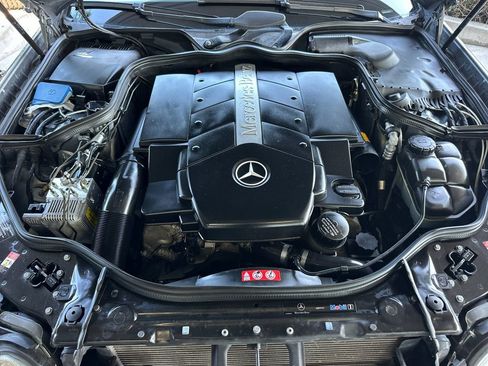 Used 2005 Mercedes-Benz E 500 Sedan image 25