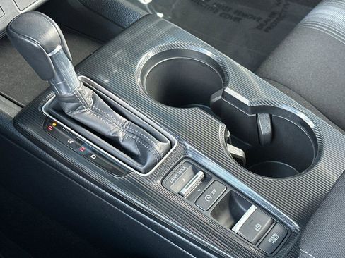 Certified 2024 Honda Civic Sport image 20