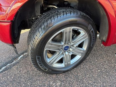 Used 2018 Ford F150 Lariat w/ Equipment Group 502A Luxury image 16