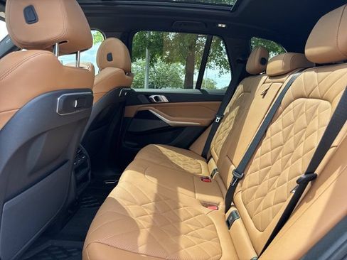 Certified 2024 BMW X5 xDrive40i w/ M Sport Package AWD/4WD image 11