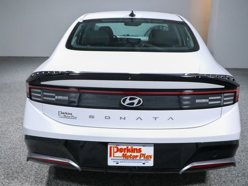 Used 2024 Hyundai Sonata SEL FWD image 8