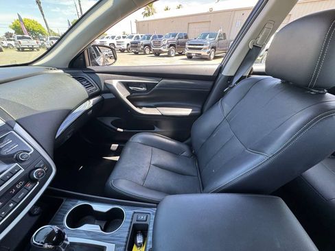 Used 2016 Nissan Altima 2.5 SL FWD image 31