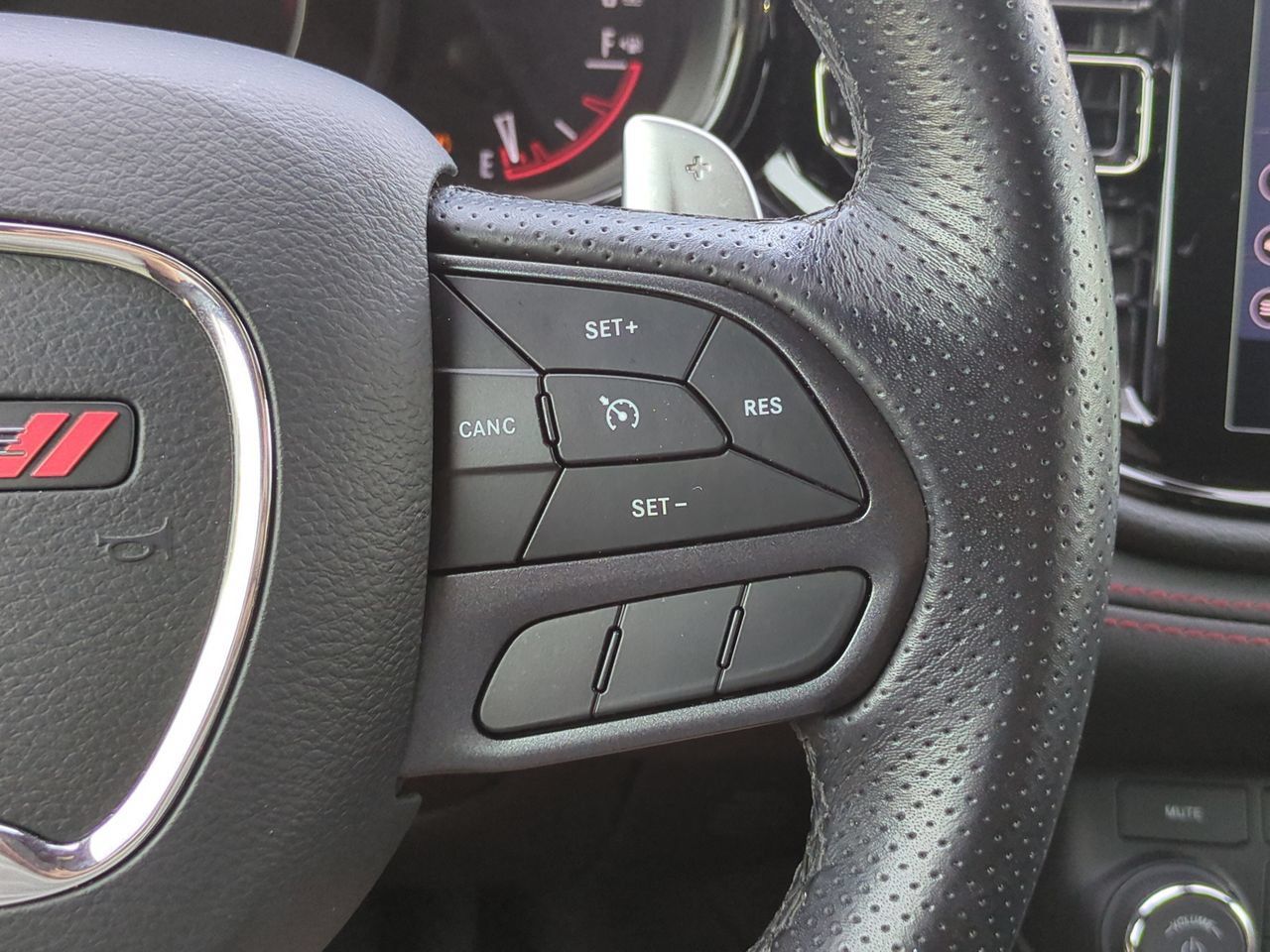 Used 2025 Dodge Durango GT AWD/4WD image 25