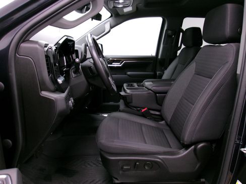 Certified 2022 Chevrolet Silverado 1500 RST image 8