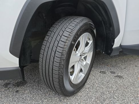 Used 2019 Toyota RAV4 XLE image 32