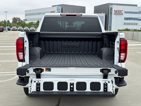 New 2026 GMC Sierra 1500 Elevation AWD/4WD image 11