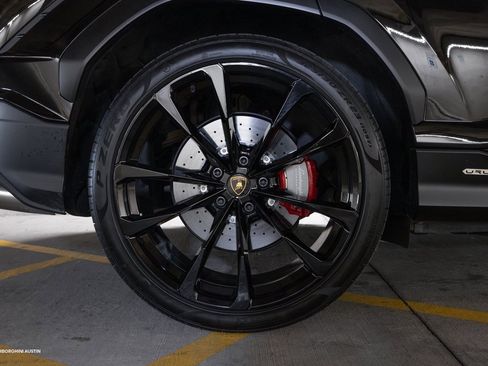 Used 2024 Lamborghini Urus S image 15