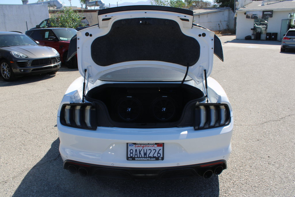 Used 2017 Ford Mustang GT w/ Black Accent Package RWD image 10
