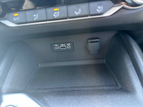 Used 2025 Nissan Altima 2.5 SV AWD/4WD image 60