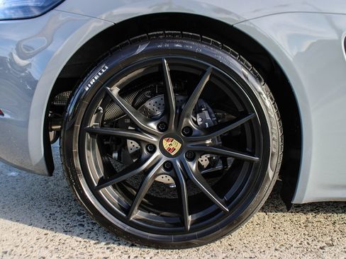 Used 2025 Porsche 718 Cayman RWD image 37
