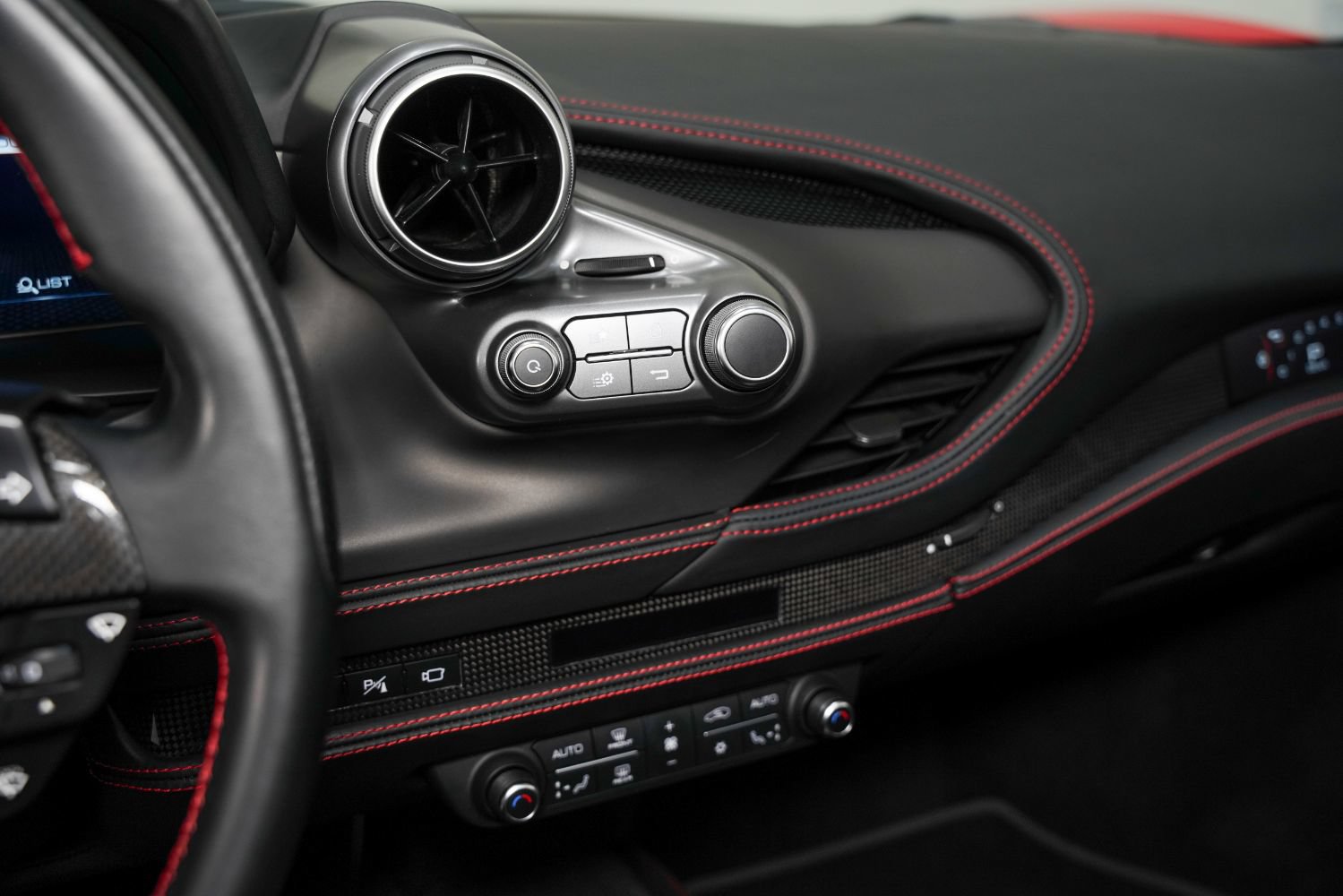 Used 2023 Ferrari F8 Tributo RWD image 43