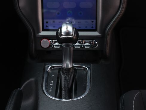 Used 2016 Ford Mustang Coupe RWD image 24