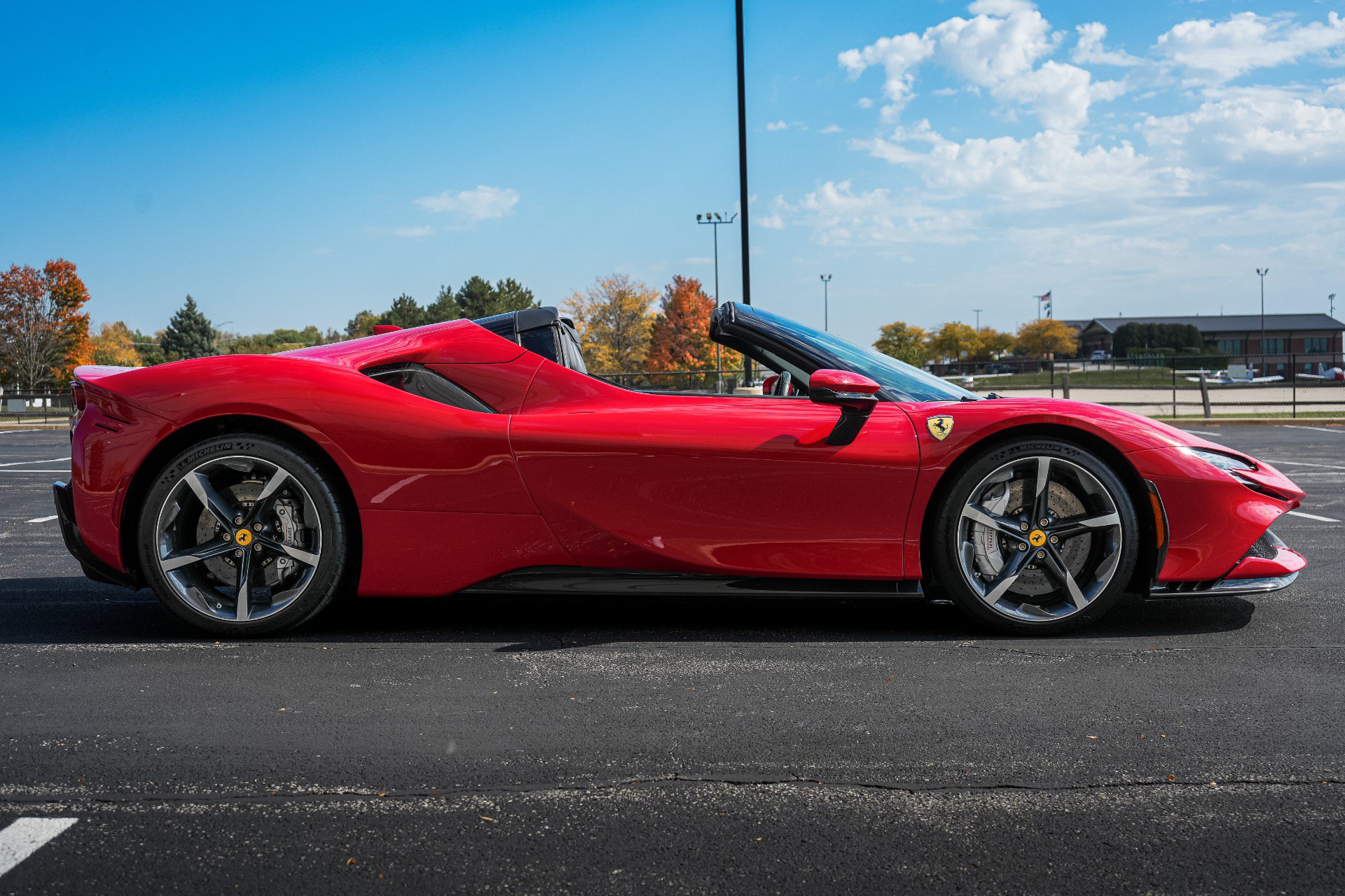 Used 2023 Ferrari SF90 Spider AWD/4WD image 6