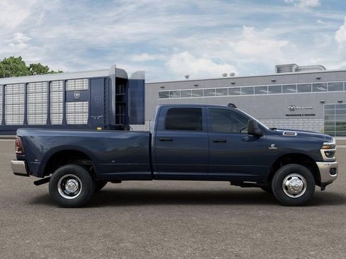 New 2026 RAM 3500 Tradesman image 21