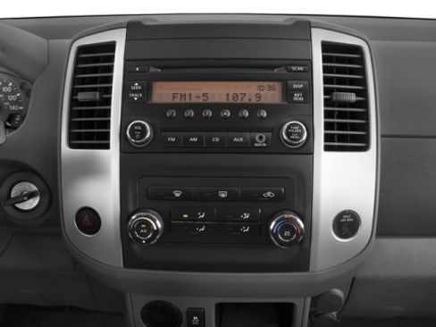 Used 2018 Nissan Frontier SV image 13