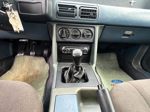 Used 1989 Ford Mustang LX RWD image 14