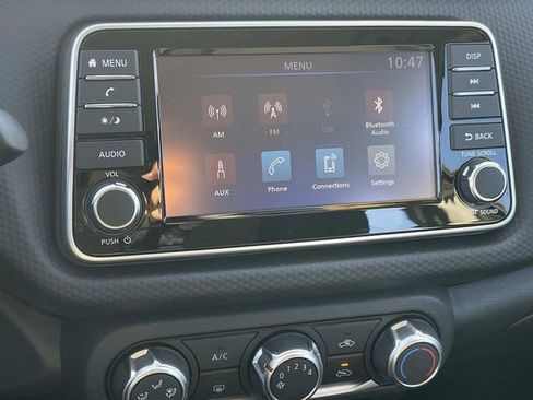 Certified 2025 Nissan Kicks Play S image 27