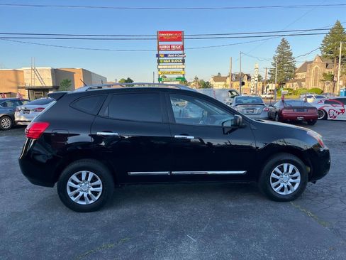 Used 2015 Nissan Rogue S w/ Convenience Package AWD/4WD image 7