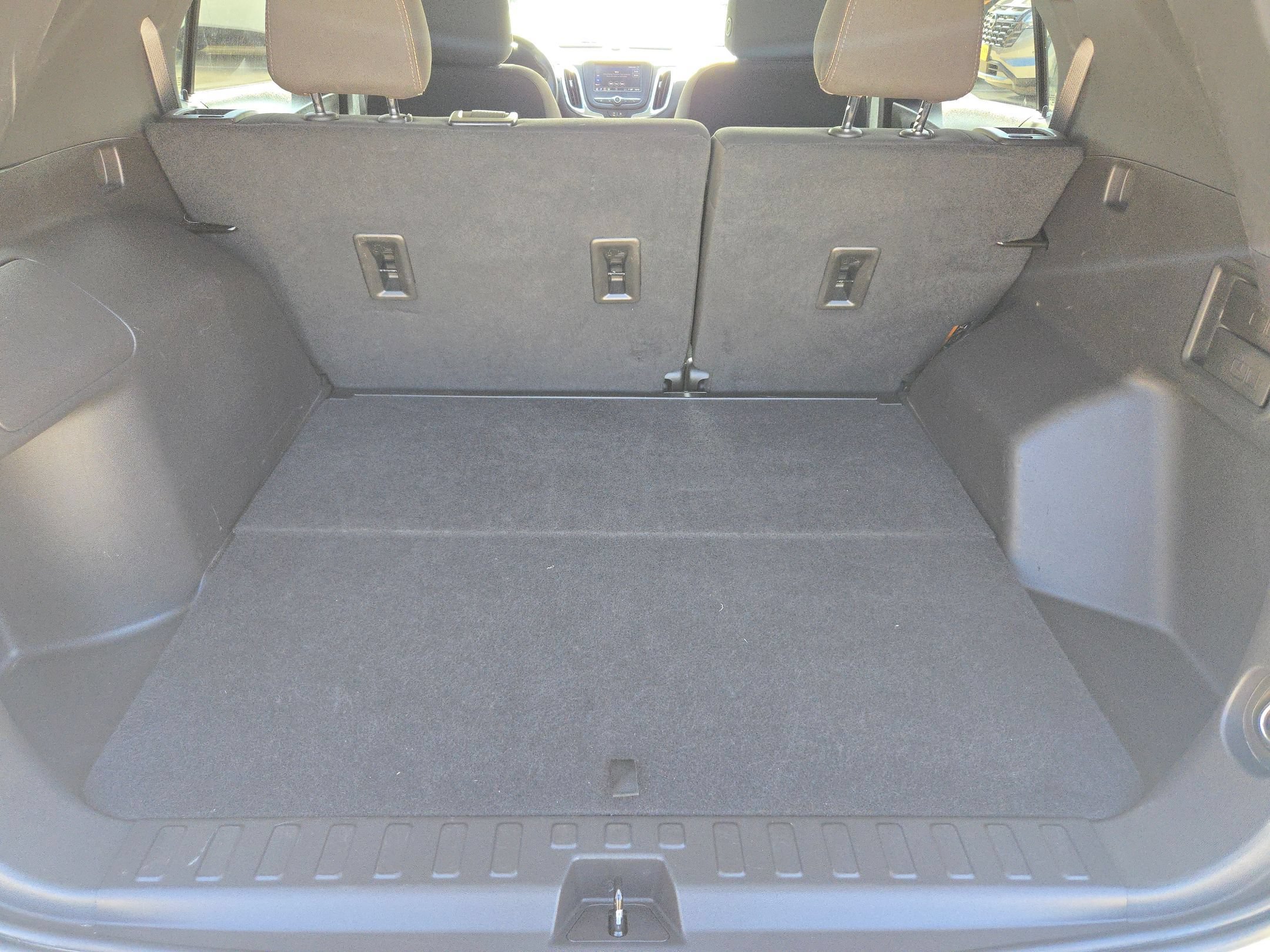Used 2024 Chevrolet Equinox LT AWD/4WD image 23