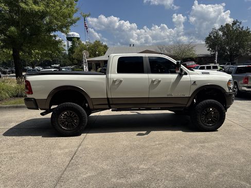Used 2019 RAM 3500 Limited AWD/4WD image 8