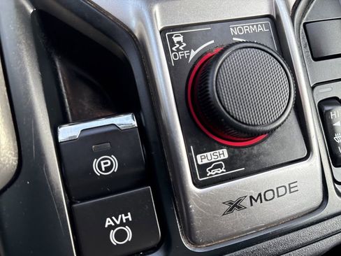 Used 2019 Subaru Forester Premium image 18