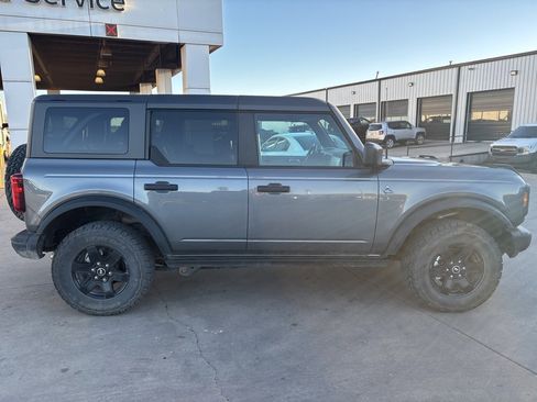 Used 2024 Ford Bronco Black Diamond image 5