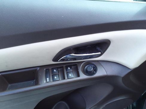Used 2014 Chevrolet Cruze LTZ image 11