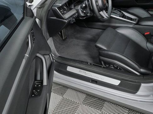 Certified 2024 Porsche 911 Carrera image 8