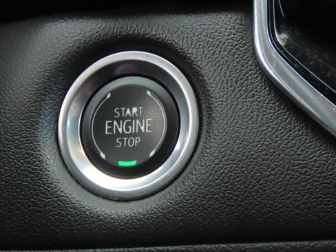 Used 2024 Chevrolet Colorado LT w/ LT Convenience Package RWD image 29