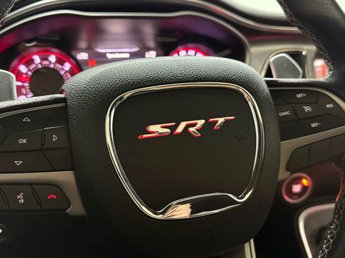 Used 2019 Dodge Challenger SRT Hellcat Redeye image 25