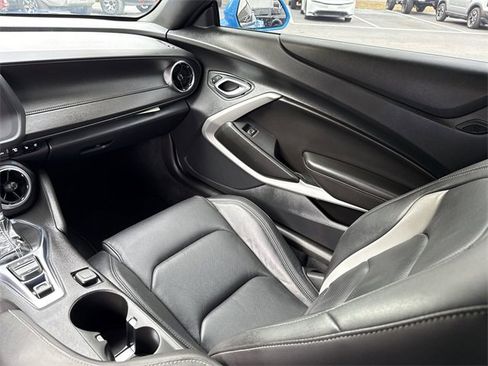 Used 2022 Chevrolet Camaro LT w/ RS Package image 26