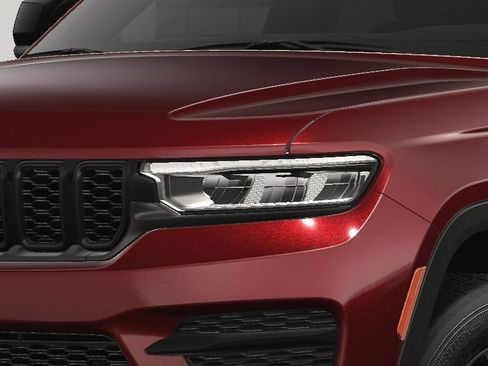 New 2025 Jeep Grand Cherokee Altitude image 13