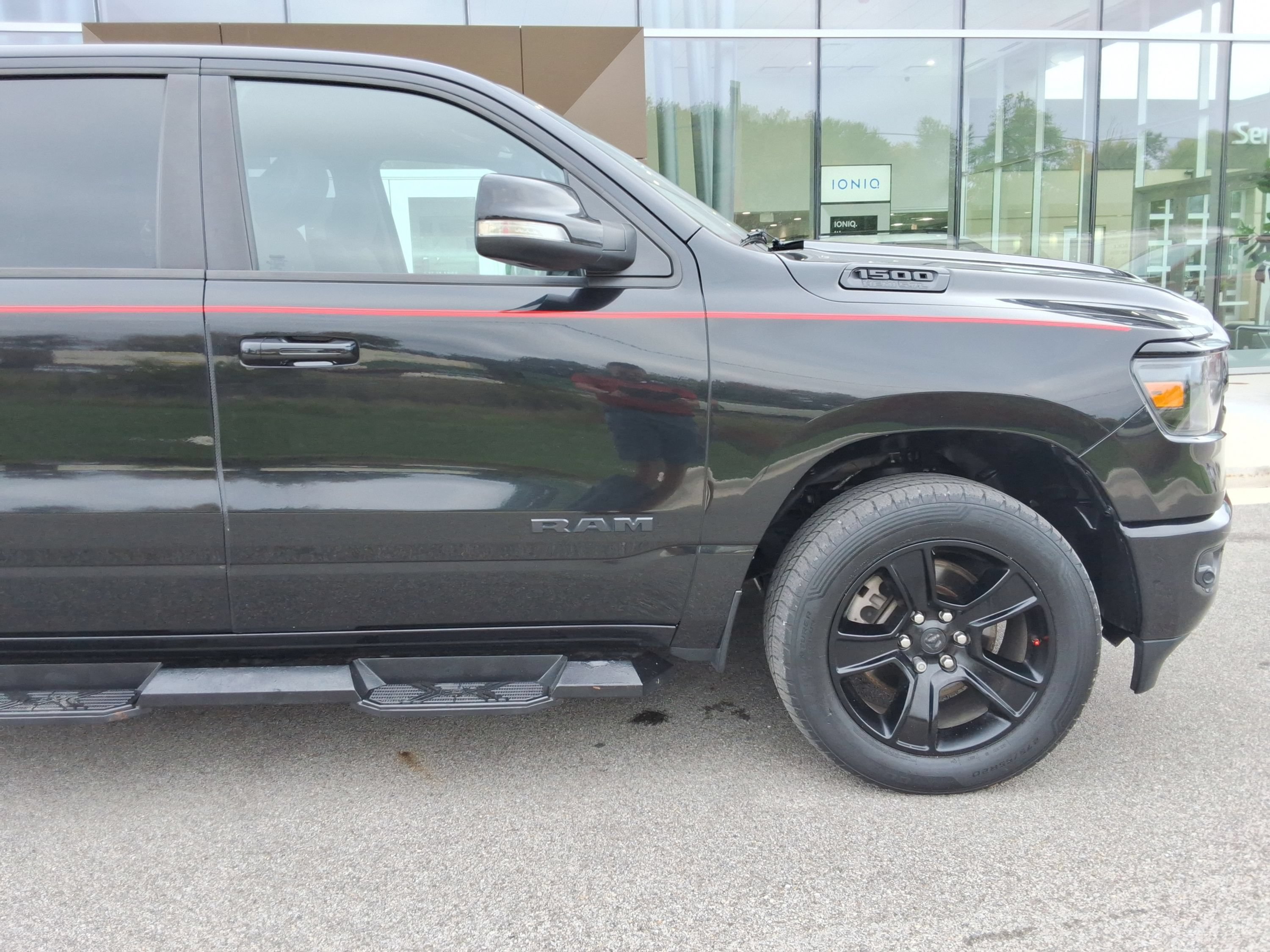 Used 2020 RAM 1500 Big Horn AWD/4WD image 16