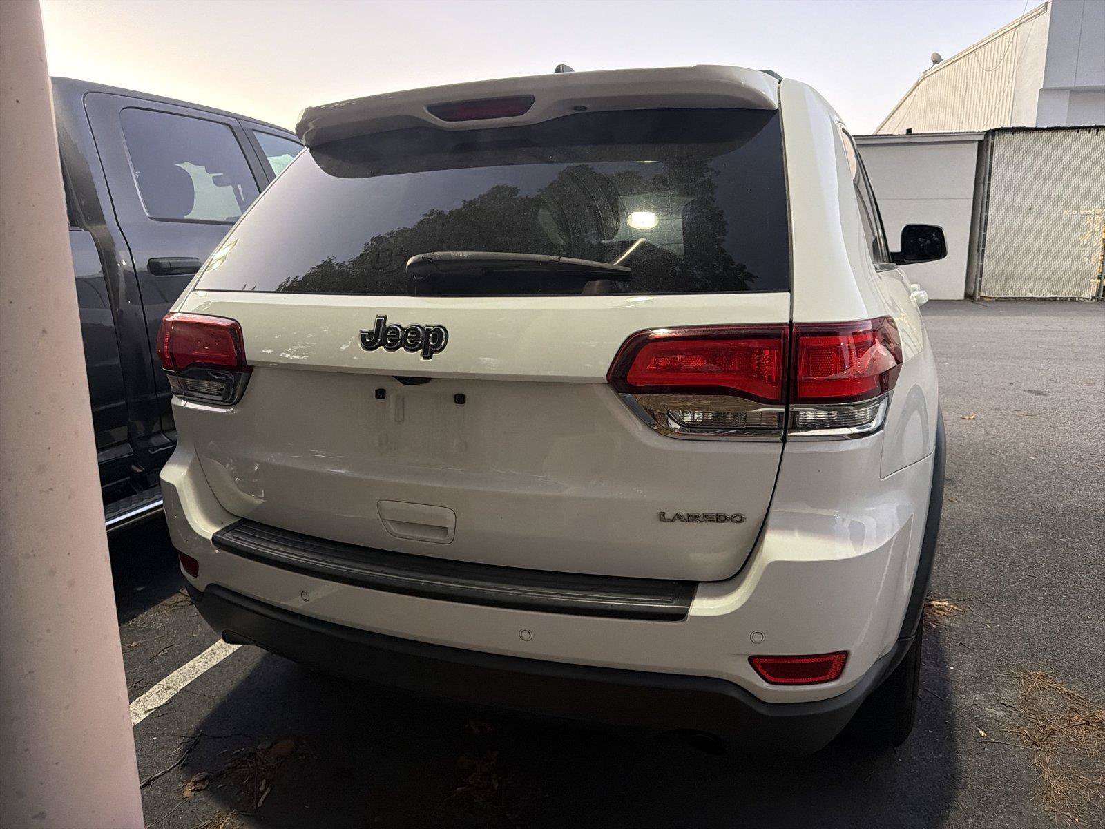Used 2020 Jeep Grand Cherokee Laredo RWD image 5
