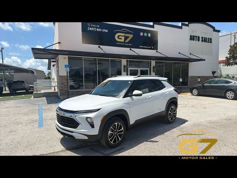 Used 2026 Chevrolet TrailBlazer LT AWD/4WD image 1