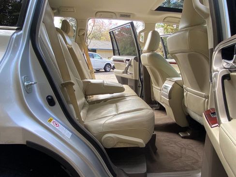 Used 2013 Lexus GX 460 Premium image 57