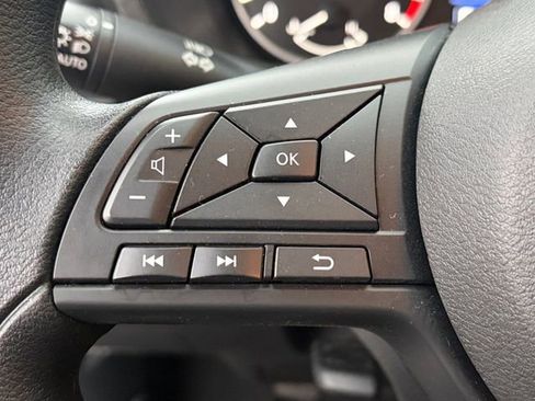 Used 2025 Nissan Sentra S w/ Lighting Package image 6