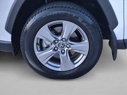 Certified 2025 Toyota RAV4 XLE FWD image 22